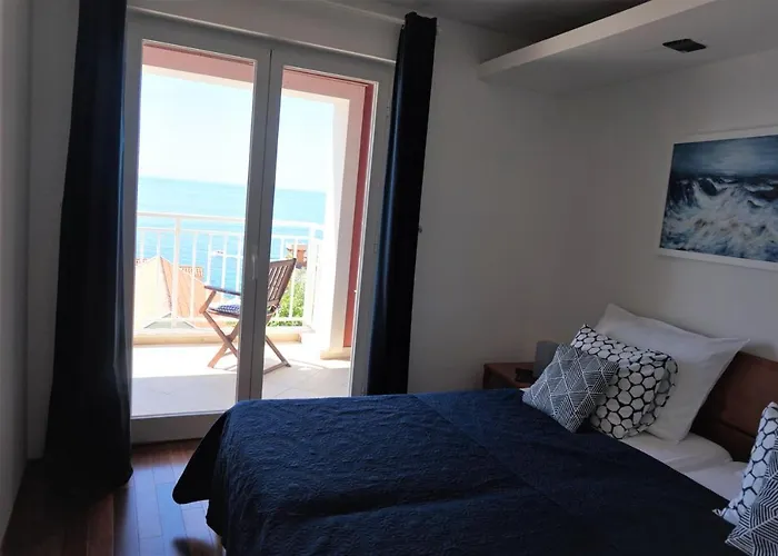 Paola 5 Min From The 杜布罗夫尼克