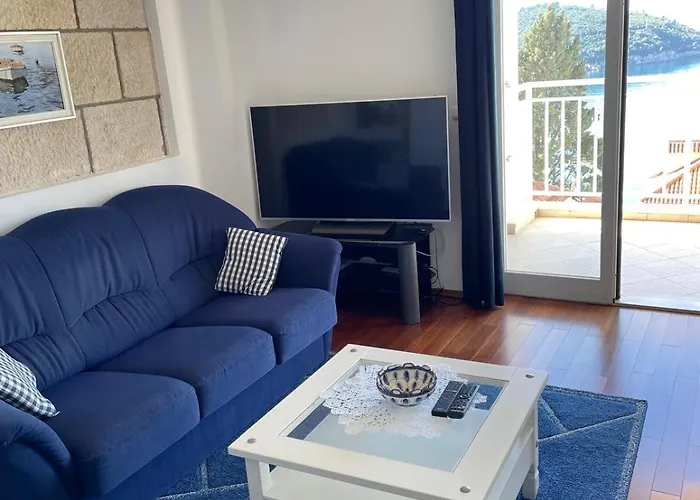 Paola 5 Min From The 杜布罗夫尼克